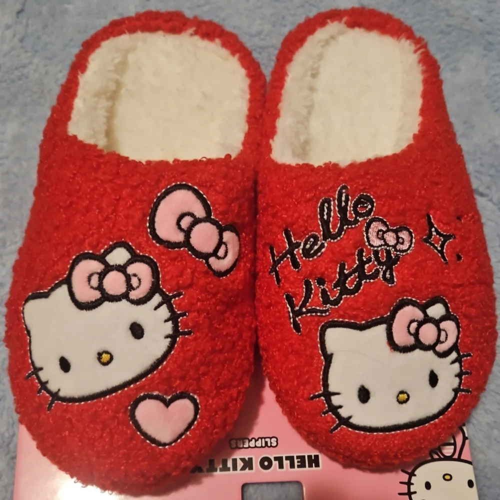 Hello Kitty Red Kids Slippers - Picture 1 of 5